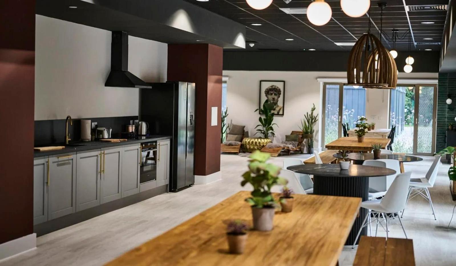 For Students Only The Oaks In Coventry Apartment ภายนอก รูปภาพ
